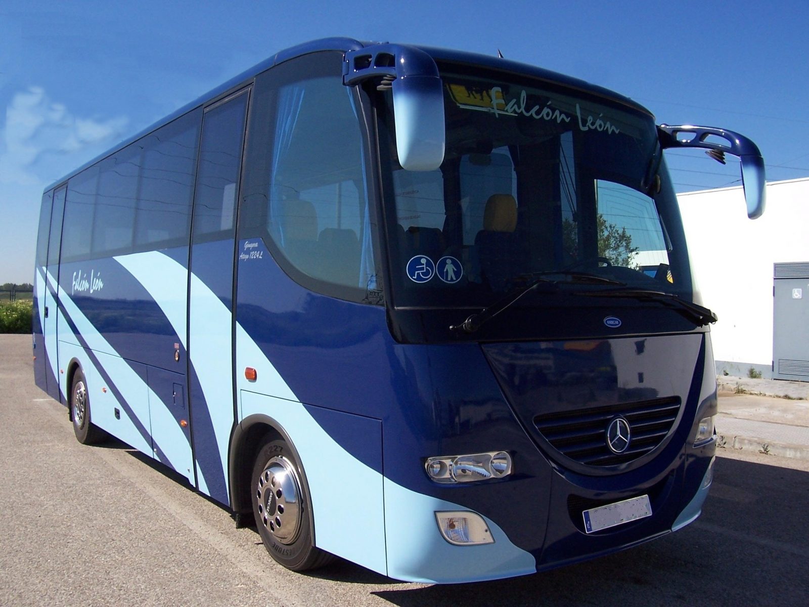 ervicios de alquiler de autobuses para las comuniones