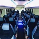 Autocar para transporte de equipos deportivos en Sevilla