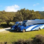 Autocares Falcón León preparados para viajes en autobús desde Sevilla y excursiones por Andalucía